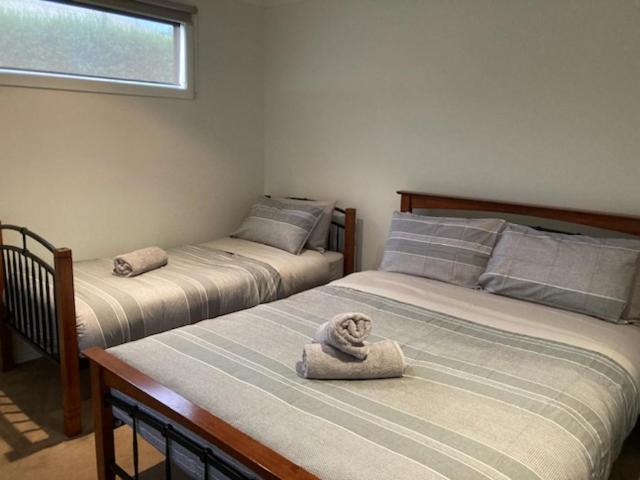 Venus Haven - Beach 1, Linen, Wifi, Netflix Venus Bay Luaran gambar